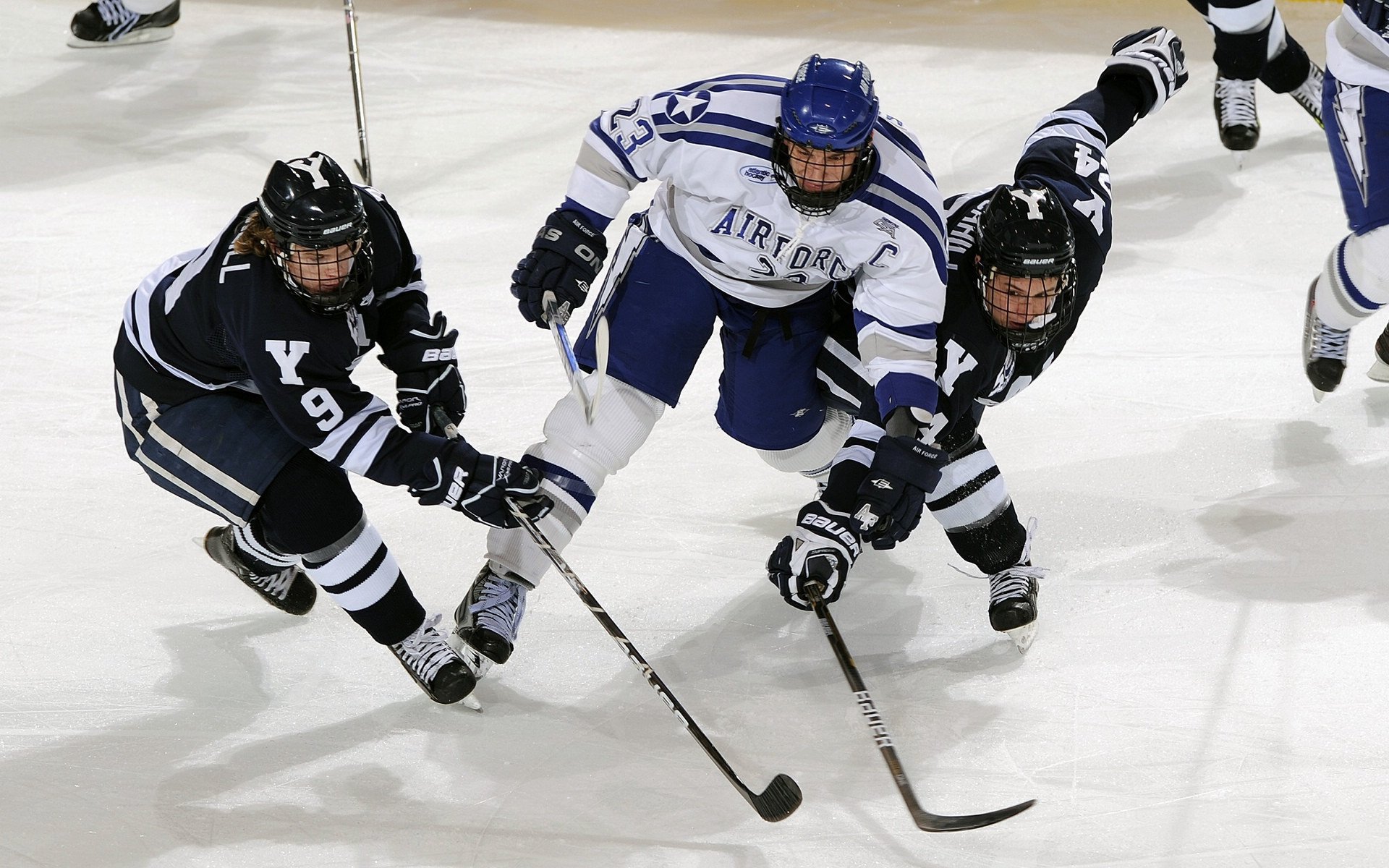 里尔客场战平里昂,延续不败纪录,里尔对里昂的比赛分析
